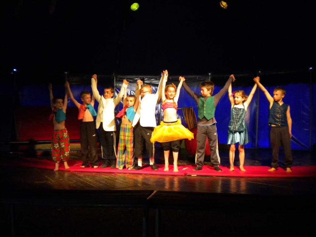 eleves_cirque_classes_de_decouvertes