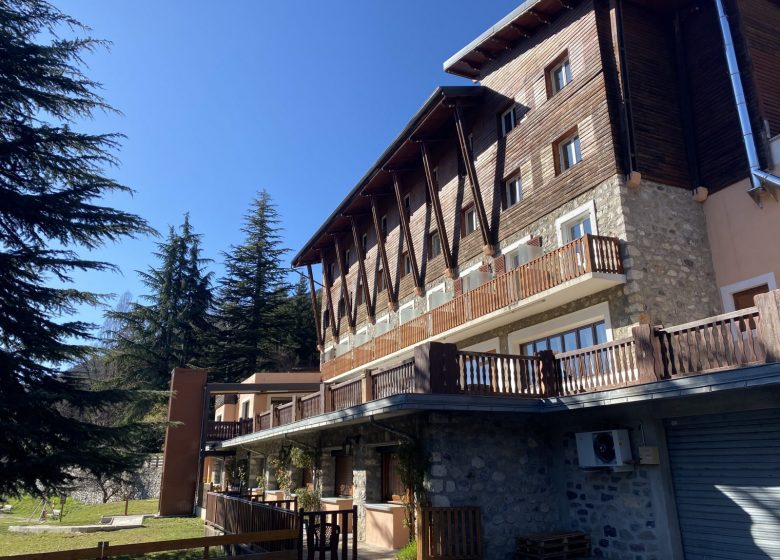 Auberge de Jeunesse HI Valdeblore – Le Chalet